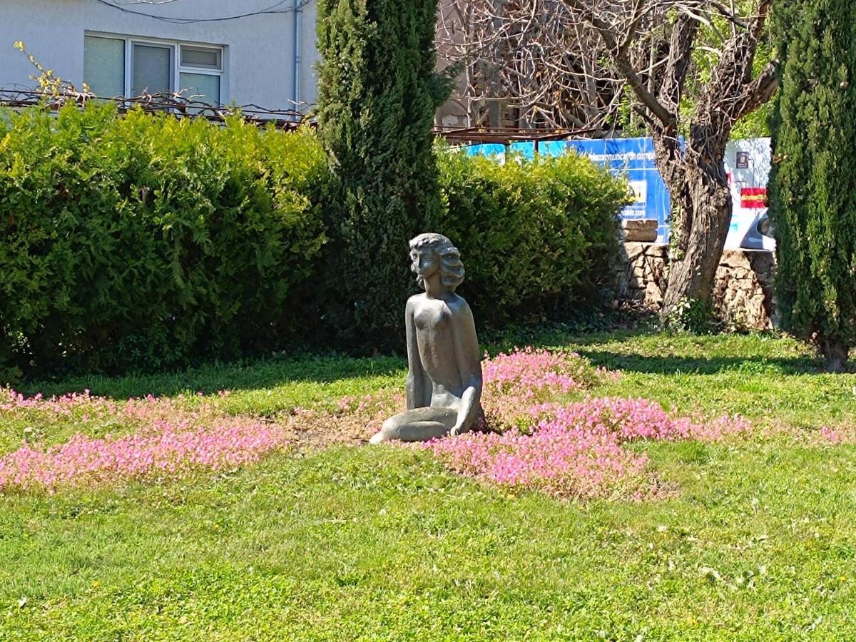 Апартамент Арките Baltsjik Buitenkant foto